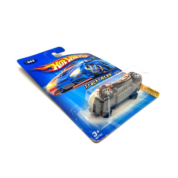 Hot Wheels 063 Track Aces 3 of 10 Collectable Car 2005 Toy BOX DAMAGE - Picture 6 of 9